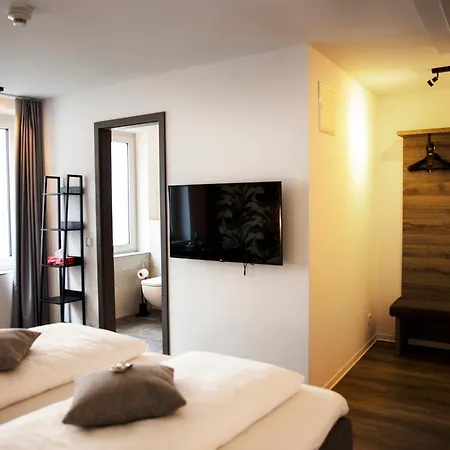 Kump365 Hotel