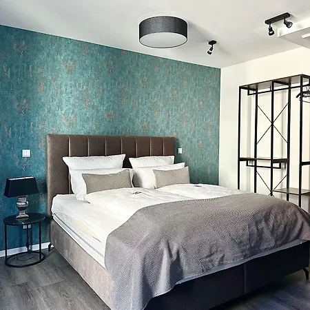 Hotel Kump365 *
